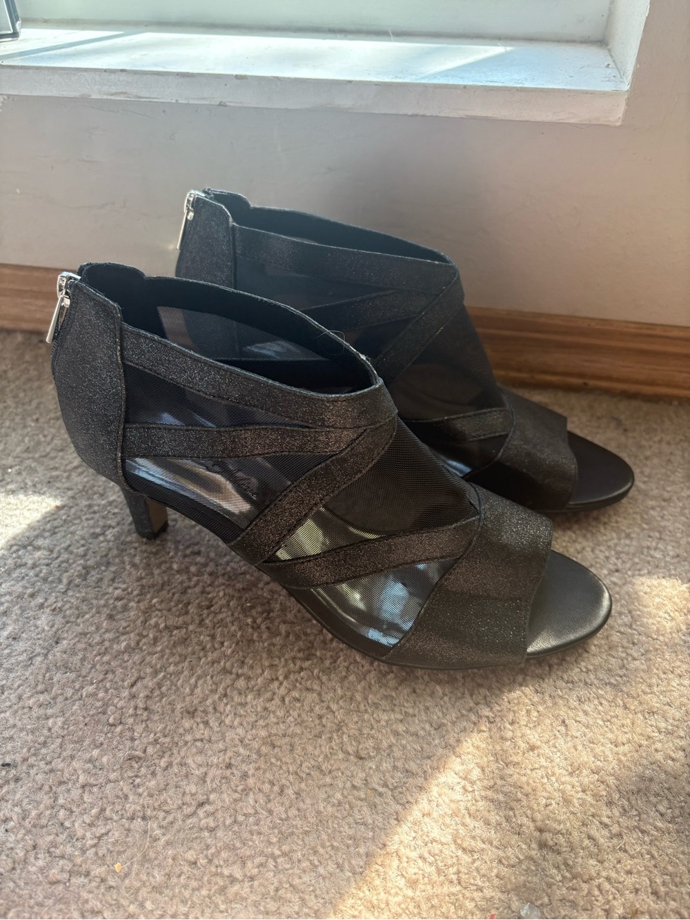 Easy Street Alive 5 Black Glitter Mesh Dance Heels Women’s Size 10M